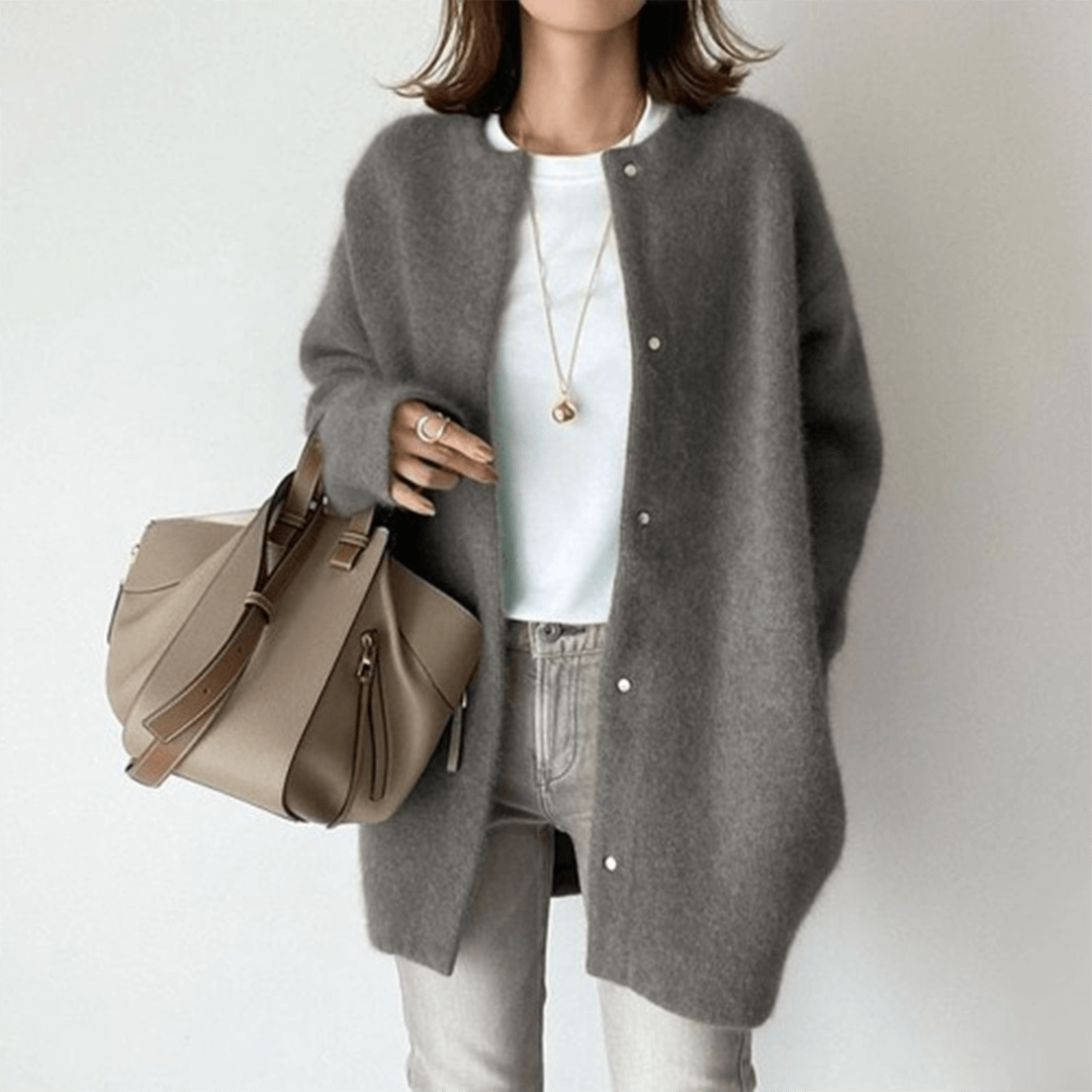 Chic Cardigan in Cashmere
