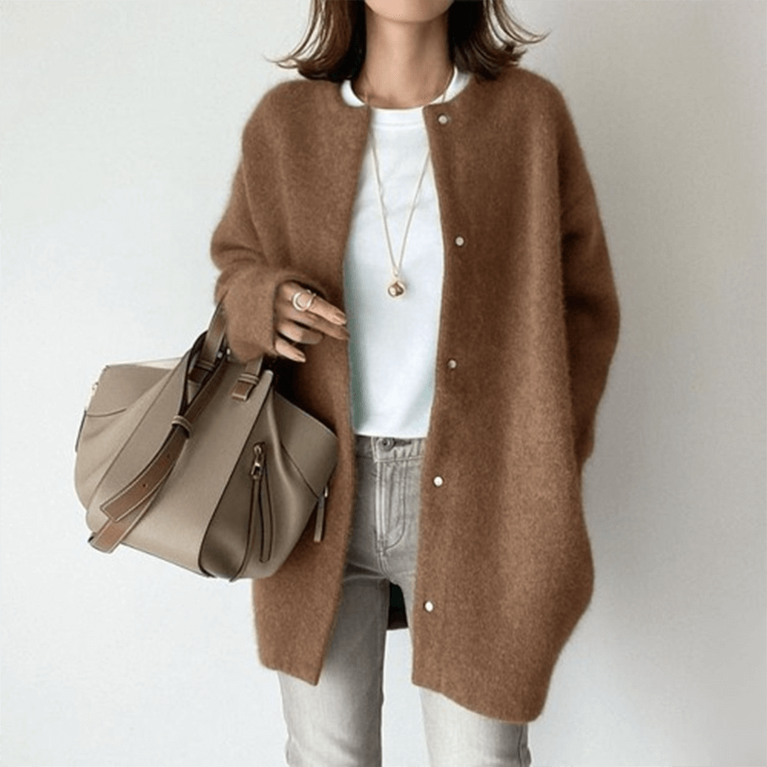 Chic Cardigan in Cashmere